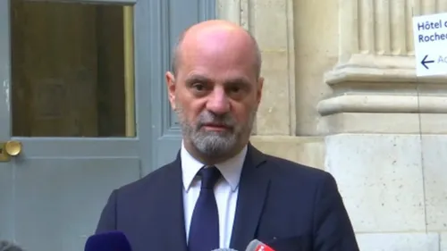 Jean-Michel Blanquer détaille le nouveau protocole sanitaire dans...